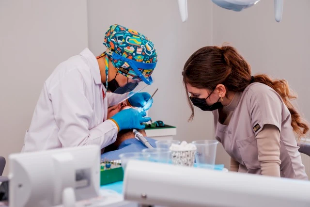 Was ist Kiefer-Botox - Masseter-Botox - Zahn-Botox?